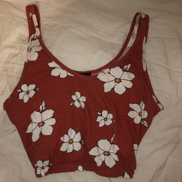 Forever 21 Tops - Floral crop top